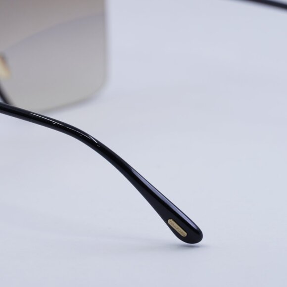 🕶️ New Tom Ford Sofi FT0840 01C Sunglasses - Black Frame, Smoke Mirror Lenses - Picture 6 of 11